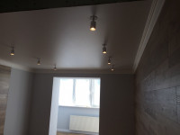 Матова натяжна стеля сіра, фото