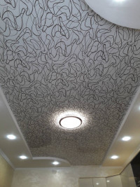 Глянцева натяжна стеля з малюнком, фото